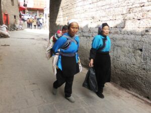 Femes de l'ethnie Miao