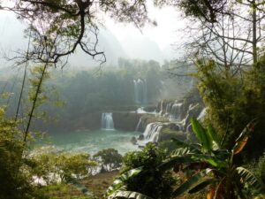 Les chutes de Detian