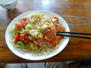Les nouilles dans mon assiette