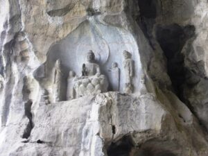 La grotte du pic Fubo